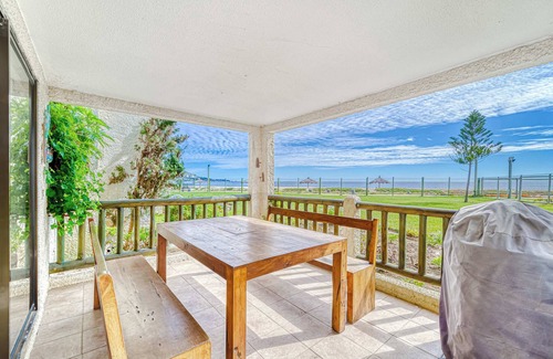 Papudo Apartment | Coral Bay - 3BR & Front Beach