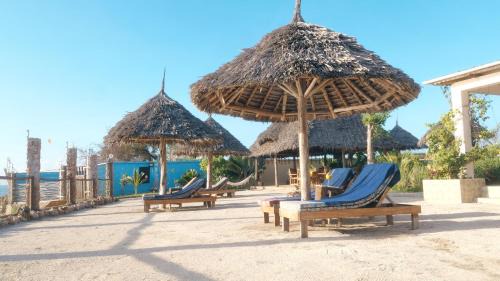 Makunduchi Resort | Coral Cliff Villas Zanzibar