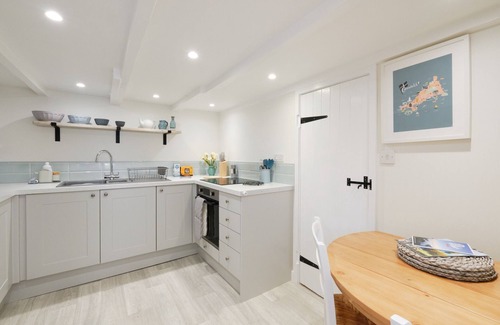 Porthleven Cottage | Coral Cottage