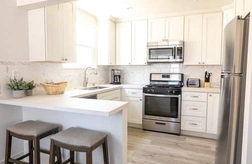 Corona del Mar Condo | Coral Cottage in Newport Beach