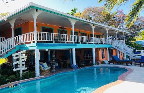 Surfside Hotel | Coral Cove Inn