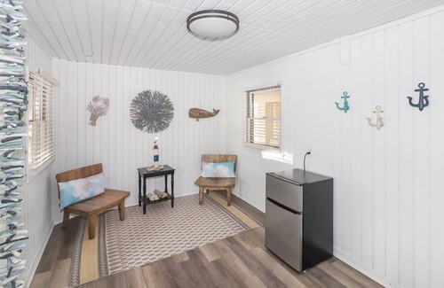 Deep Hole House | Coral Cove - fun waterfront home with floating dock and amazing patios