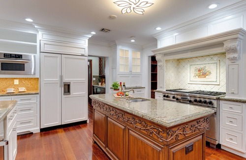 Coral Ridge House | Coral Ridge Getaway by AvantStay | Pool, Hot Tub, Billiards + 5mins to Beach!