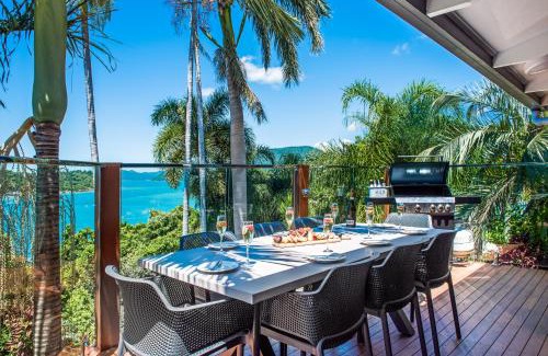 Shute Harbour House | Coral Sea Pearl