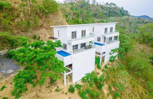 Pristine Bay Villa | Coral Views Resort - Villa uMaMi