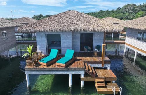 Isla Solarte House | CoralBay Bungalows Solarte