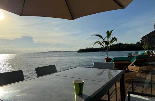 Isla Solarte House | CoralBay Bungalows Solarte