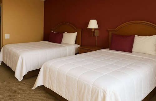 Anthony Hotel | Coratel Inn & Suites by Jasper Anthony-Deluxe 2 Queen Bed Non-Smoking