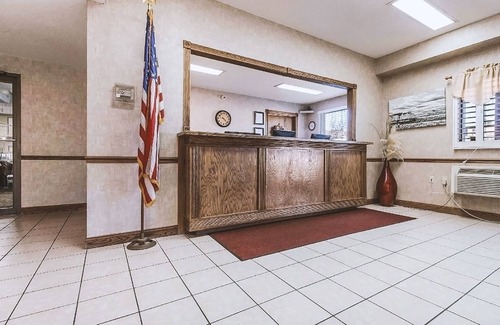 McCook Hotel | Coratel Inn & Suites By Jasper McCook - Deluxe 2 Queen Bed NS