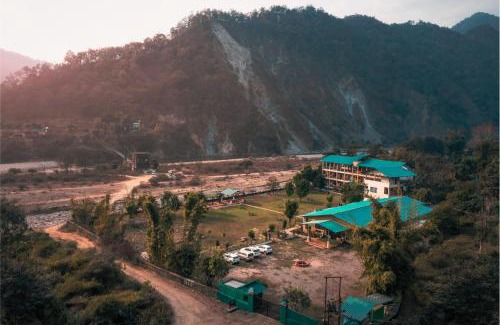 Marchula Resort | Corbett River Valley Resort