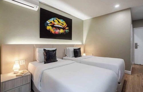 Gay Village House | Core Duo – Berri-UQAM Nest