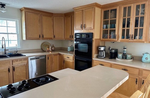 Davis House | Core Sound beauty! Easy access to Core Banks and Cape Lookout. - SLEEPS 11