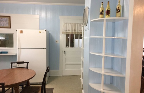 Atlantic Cottage | Core Sound Cottage in Atlantic, NC with Water View
