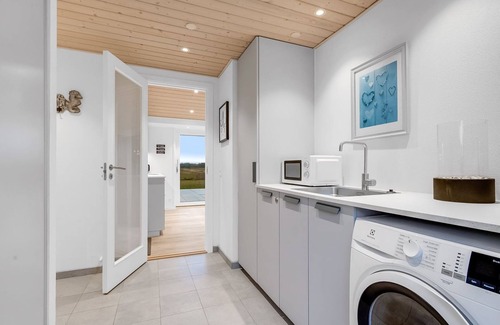 Skaven Strand House | "Corina" - 850m to the fjord by Interhome