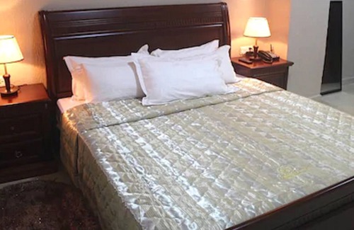 Monrovia Hotel | Corina Hotel