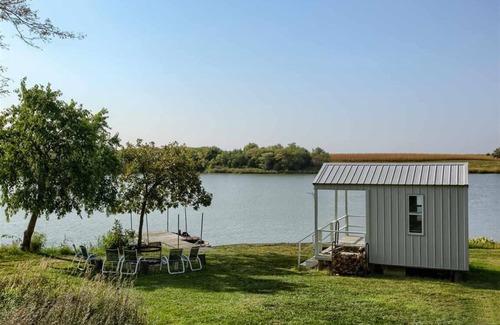 Holmesville Cottage | Corn Crib Cottage