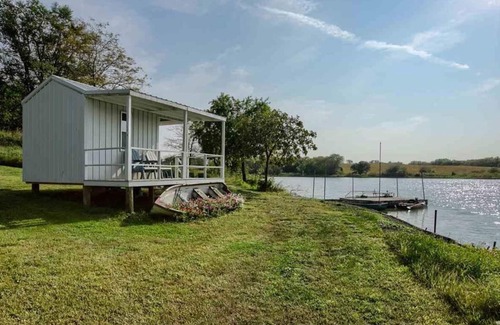 Holmesville Cottage | Corn Crib Cottage