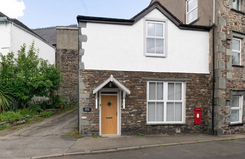 Portinscale House | Corner Cottage - Two Bedroom House, Sleeps 4