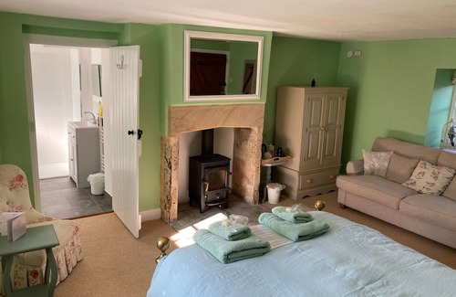 Cricket Malherbie Bed & Breakfast | Corner House