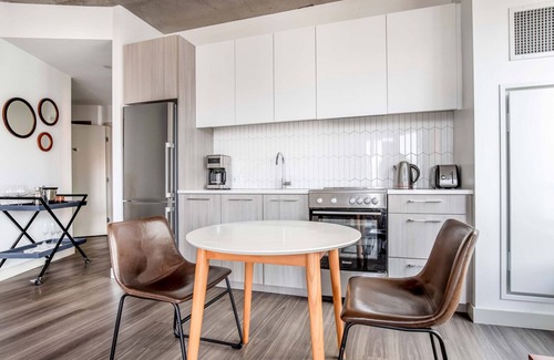 MIT Apartment | Corner Kendall Sq 1BR w/Office Nook, Gym near MIT by Blueground
