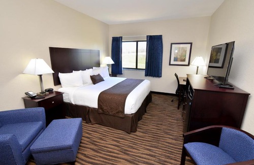 Oelwein Hotel | Cornerstone Inn & Suites Oelwein