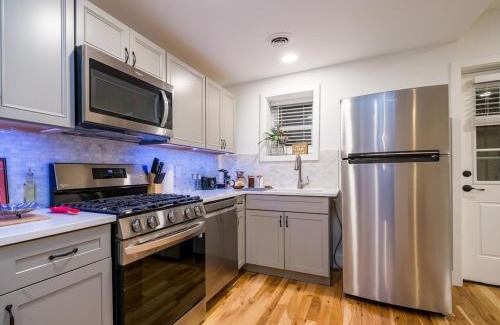 Corn Hill House | Cornhill1bed,cozy,wifiequipkitchentvhighfalls
