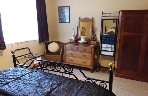 Cambridge Bed & Breakfast | Cornwall Cottage