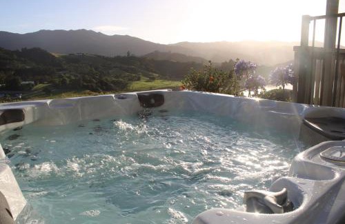 Coromandel Hotel | Coromandel Seaview Motel
