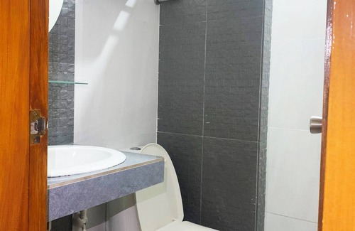 Coron Town Proper House | Coron Vista Lodge