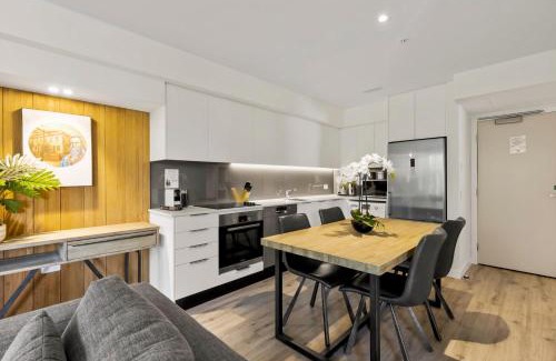 Arthur's Point Apartment | Coronet Escape Apartment 1