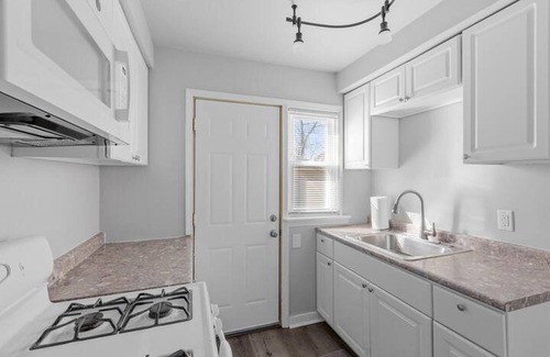 Munster Apartment | Corporate Home Near South Shore