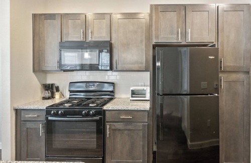 Willowbrook Apartment | Corporate I Free Parking I Properties by Preston