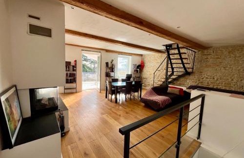 Saint-Cyr-au-Mont-d'Or Apartment | Corps de ferme à 10 minutes de Lyon