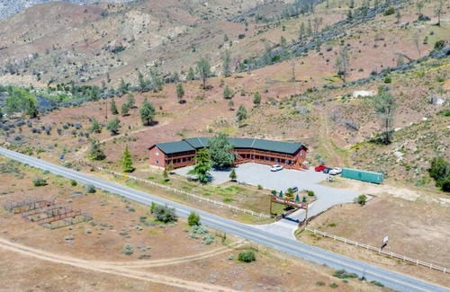 Kernville Cabin | Corral Creek Lodge