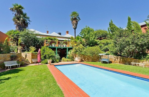 Castlemaine House | Corvah House, Beautiful Corvah House circa 1860, restored and beaming with grandeur and comfort