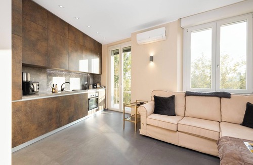 Quartiere Mazzini Apartment | Corvetto House by BarbarHouse