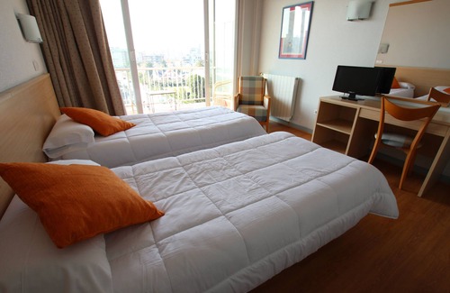 Laredo Hotel | Cosmopol