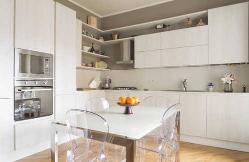 Milan Apartment | COSMOPOLITAN HOME, a cozy apartament with 2 BDR, 5 guests