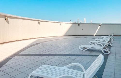 Jumeirah Lake Towers Apartment | Cosmos Living Luxurious Studio Near Metro
