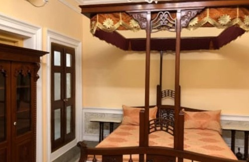 Berhampore Hotel | Cossimbazar Palace of the Roys Rajbari