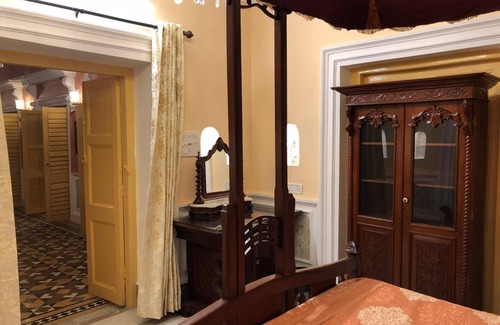 Berhampore Hotel | Cossimbazar Palace of the Roys Rajbari