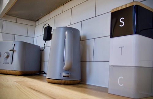 St Helens House | Cosy 1-Bed Flat in St Helens with Modern Amenities