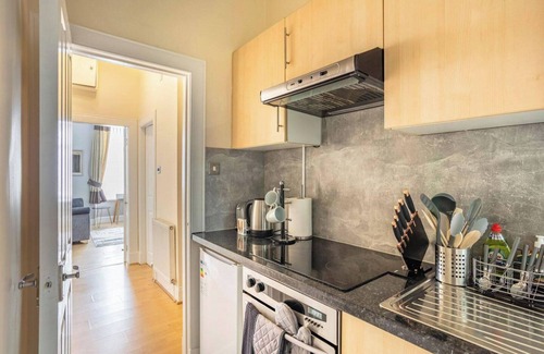 Central Aberdeen Apartment | Cosy 1 bedroom Flat with Ultrafast WiFi - Holburn