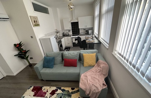 Openshaw Apartment | Cosy 2 bedroom Apartment Close To City Centre & Manchester City Stadium #1