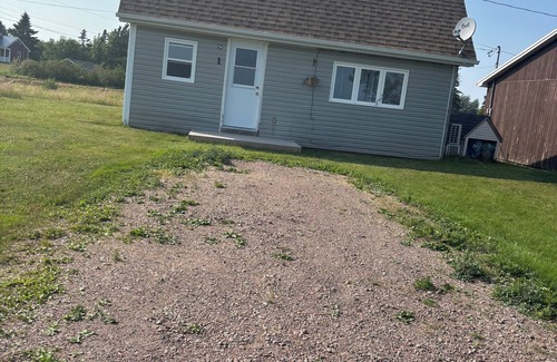 Bayside Cottage | Cosy 2 bedroom cottage.
