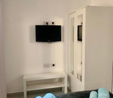 Bat Yam Apartment | Cosy 2 rooms Flat fully equipped Bat Yam City Center 5 min to beach near Tel Aviv