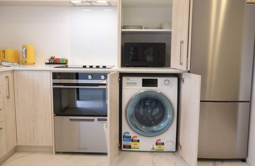 Henderson House | Cosy 2BR House in Awaroa Road