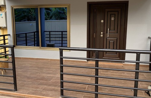 Sakumono House | Cosy 3 Bedroom Holiday Apartment for Rent