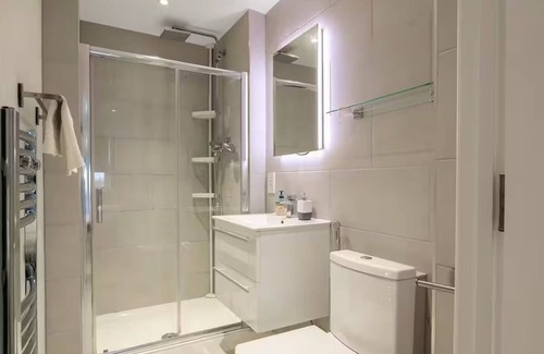 Bicester House | Cosy 3 Bedroom Home Bicester Village