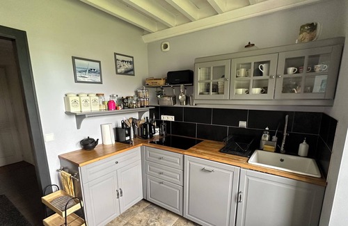 Gueron Cottage | Cosy 4-8 people cottage in the country but walking distance from Bayeux